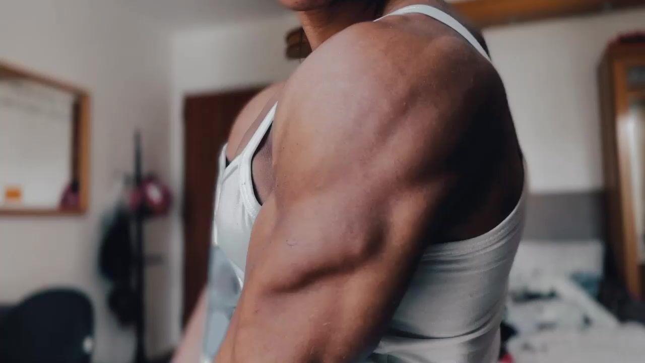 incredible pecs
