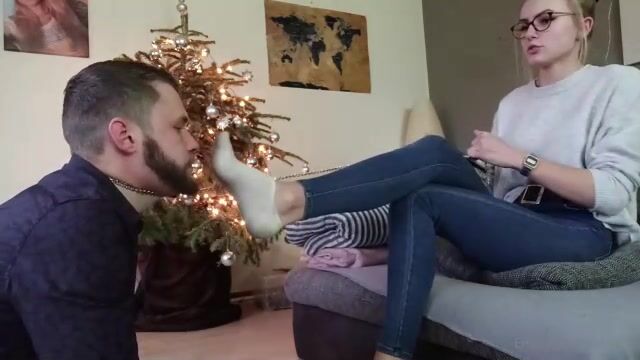 Goddess Emmy's feet and socks worship