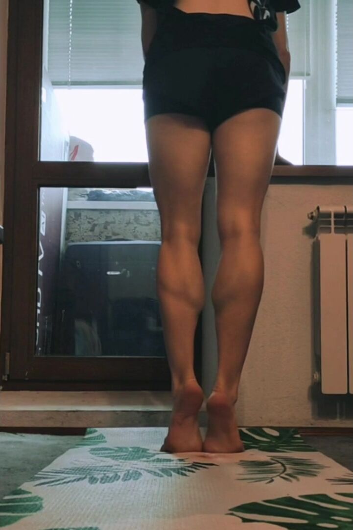 Anastasia Feet & calves