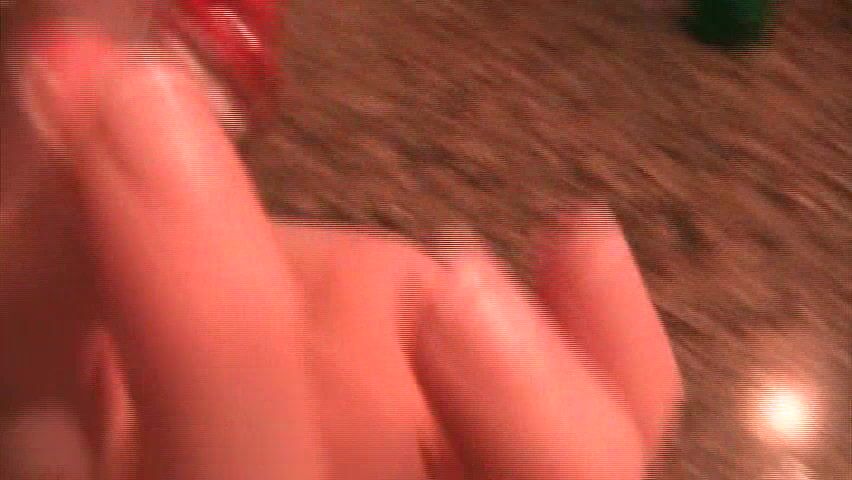 Giantess Stacy eats cake with a tiny