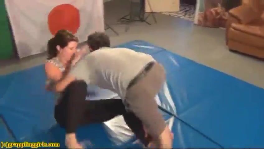 Grappling Grils