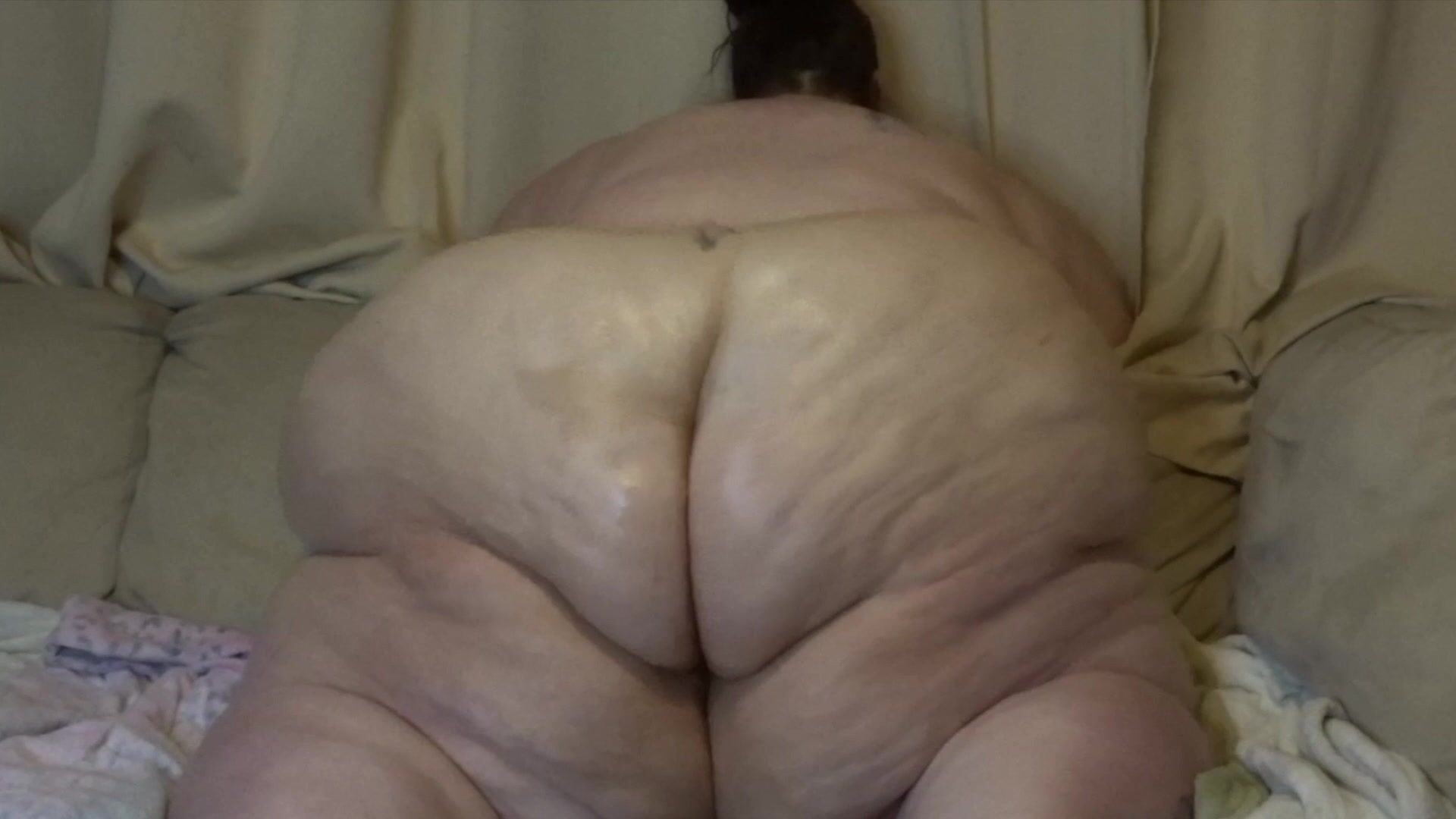 Juicy Jackie Beg for your job