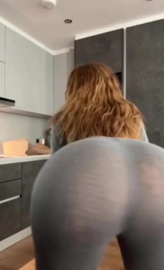 Thick MILF