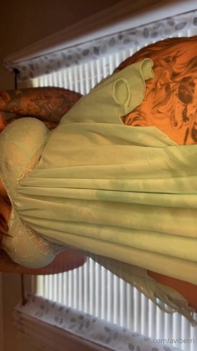 Avi Berri Oiled Pussy