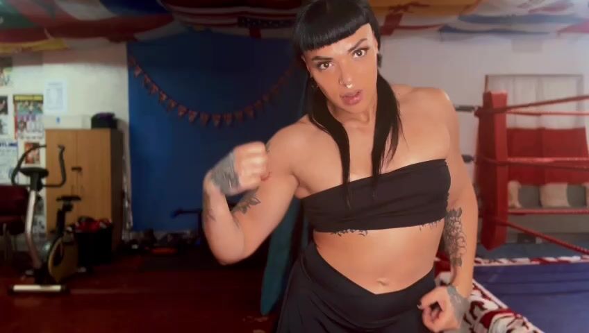littlegothbatx biceps worship