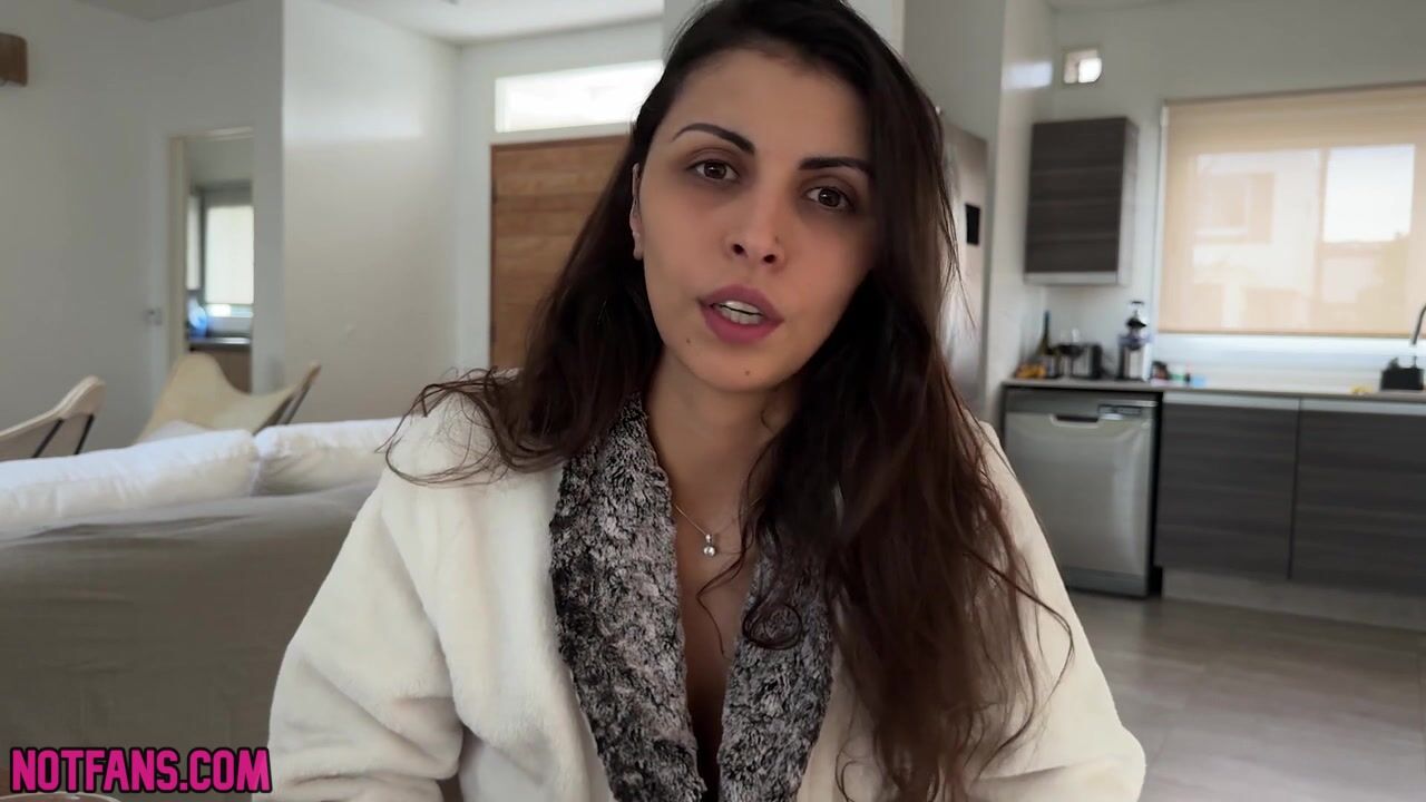 NicoleBelle - Living with your nudist mother: The movie