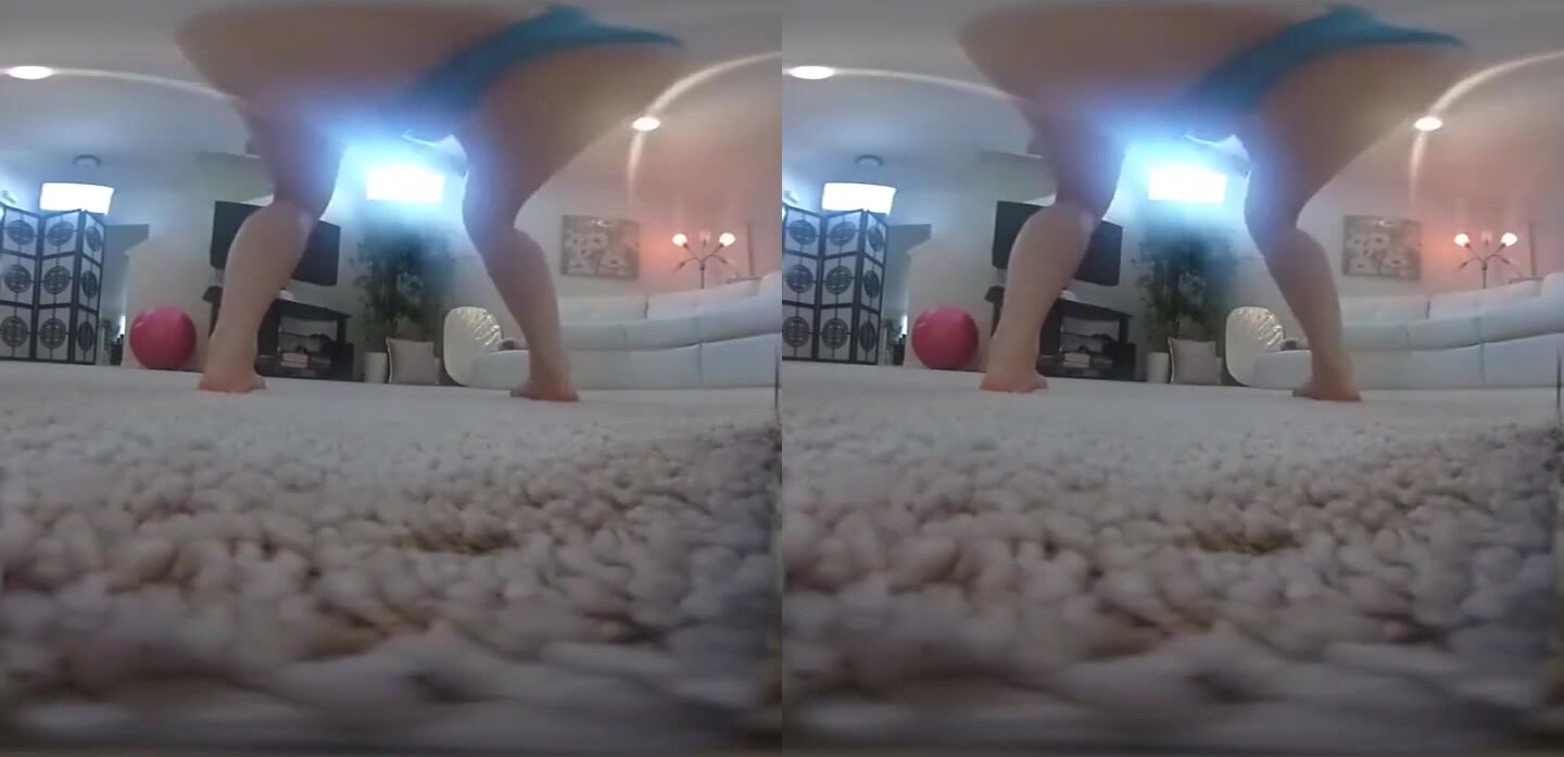 Katelyn giantess vr