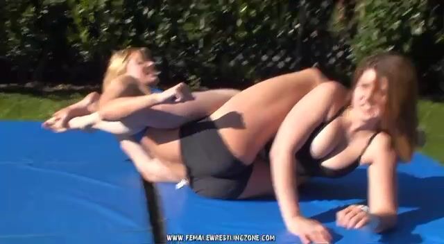 Julie squeeze 5