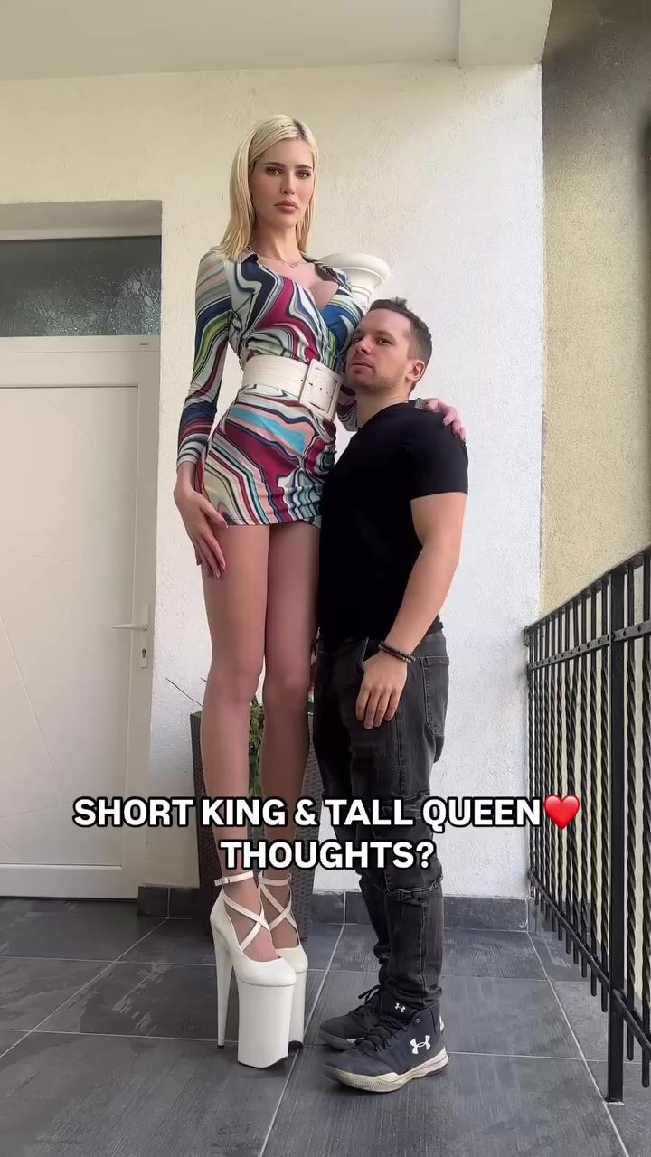 Tall women with short man