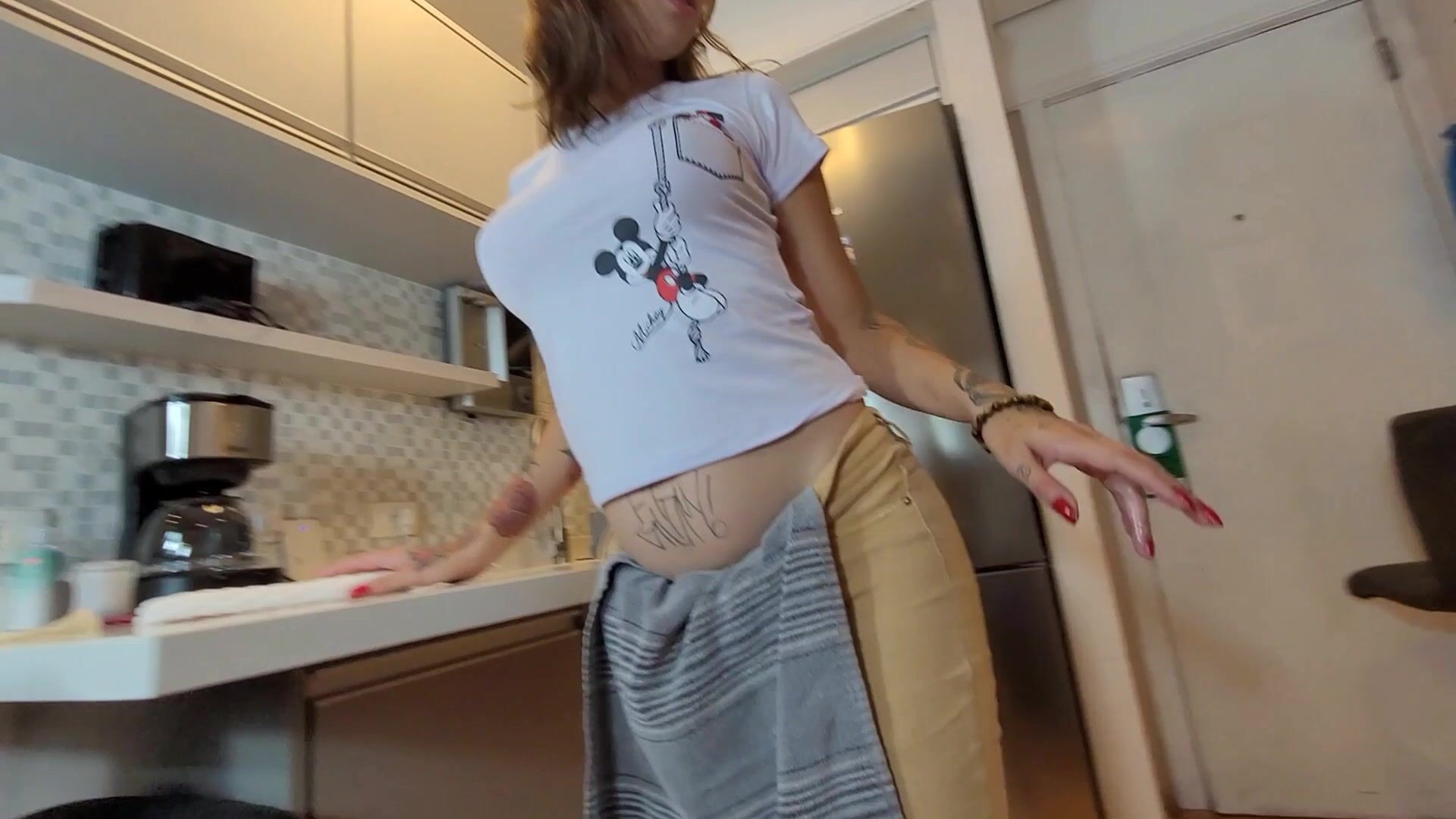 NEWMFX - Akemy Maid Farting