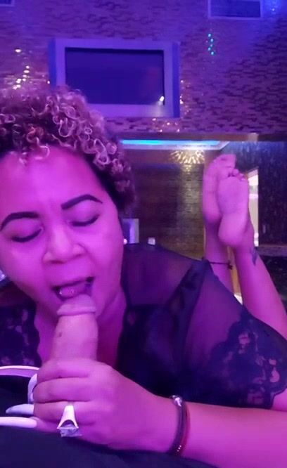 solesqueen blowjob in the pose cum in mouth