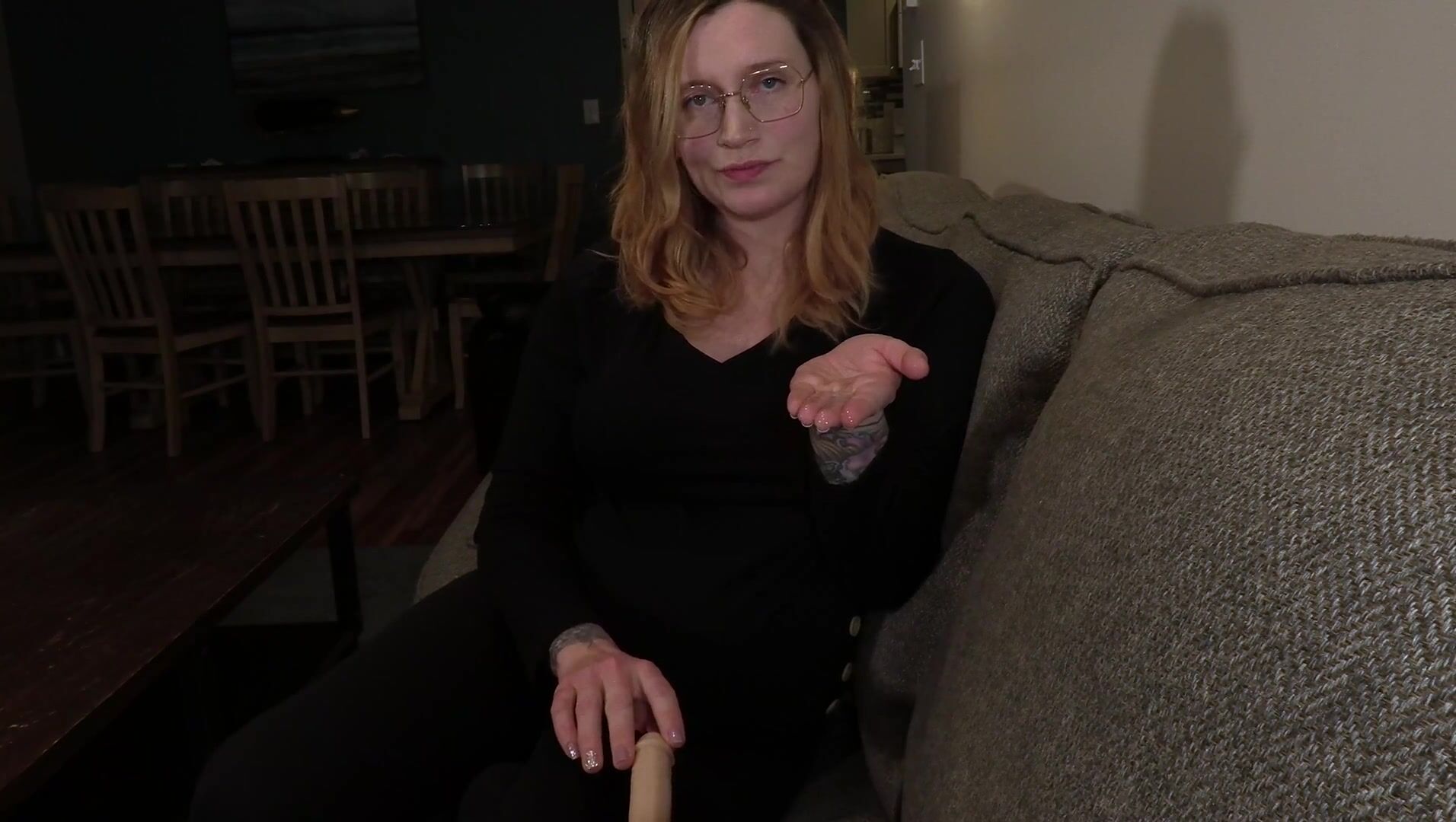 BettieBondage - Mom´s small penis lesson