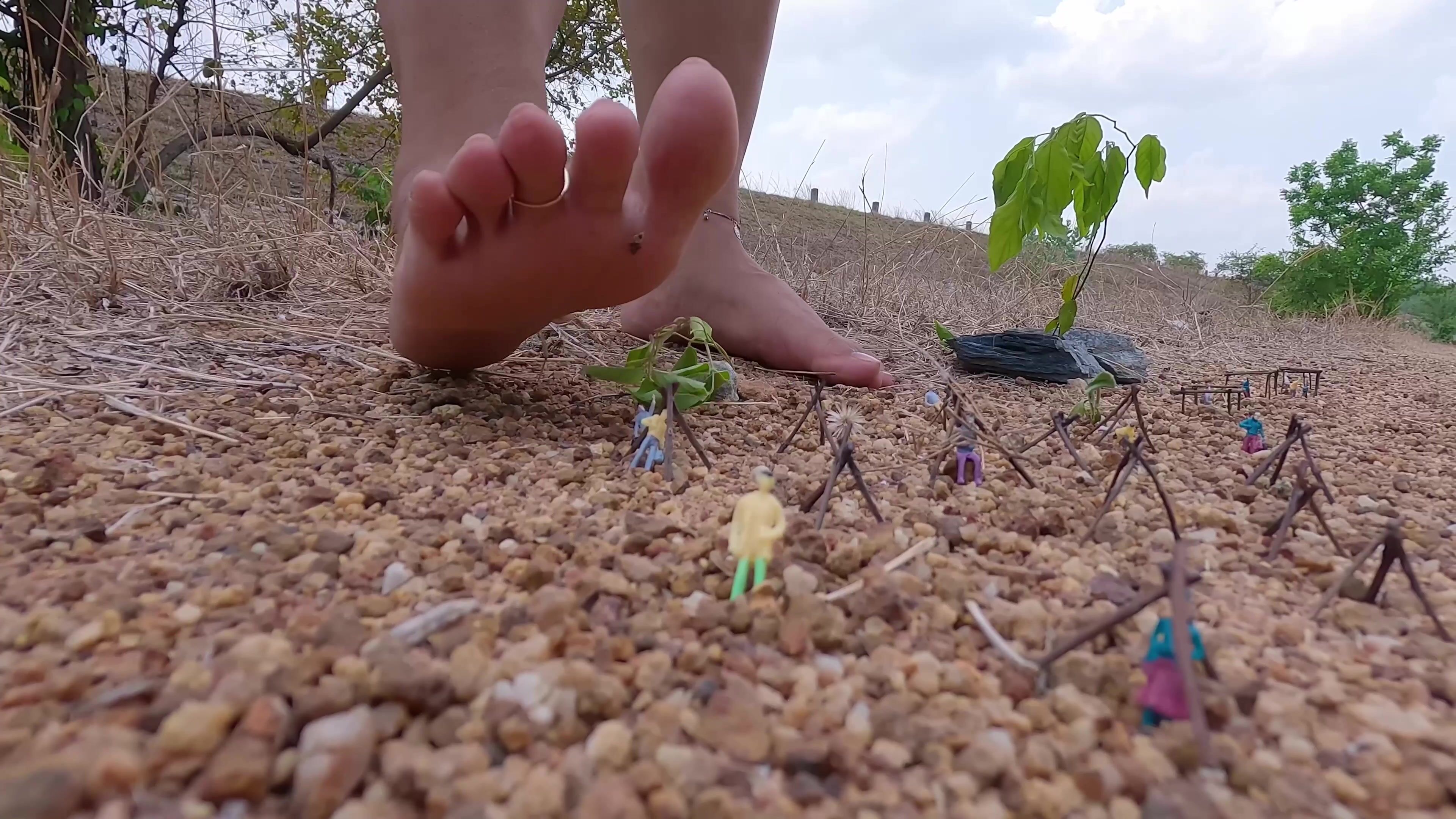 Giantess Chloe - Where a Titaness Roams
