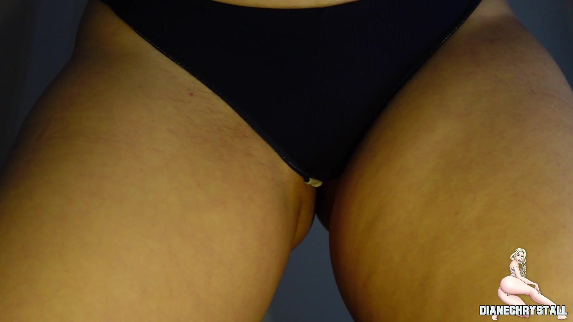 Lara Croft Growing into Giantess