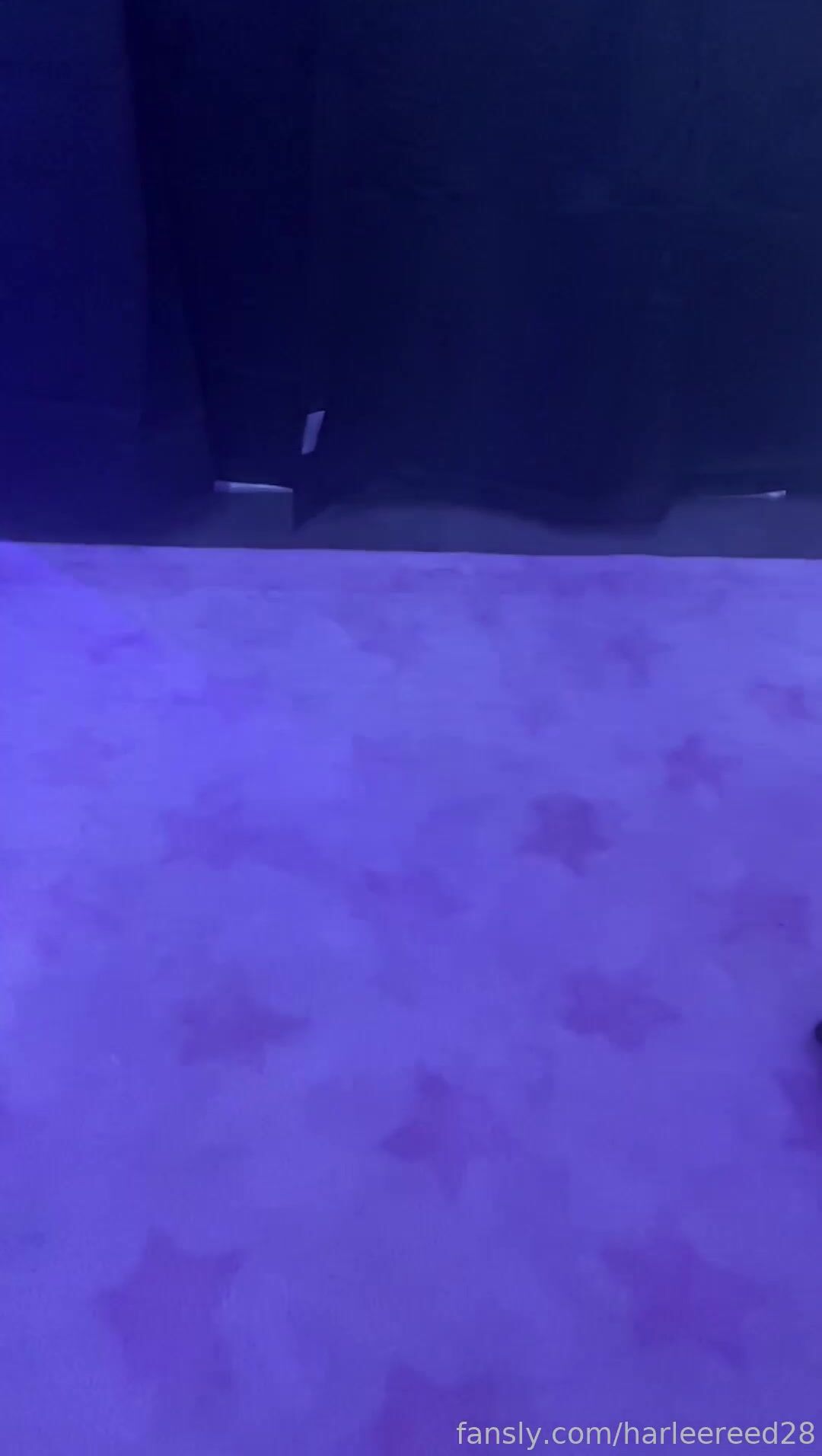 Harleereed - Pink Dildo Play