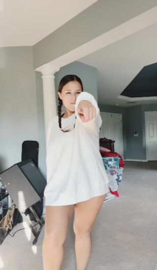 Sexy Latina showing off