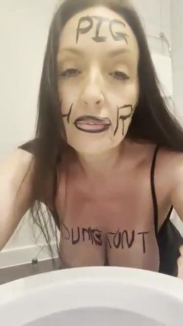 Sexy Nasty MILF Toiletslut 1