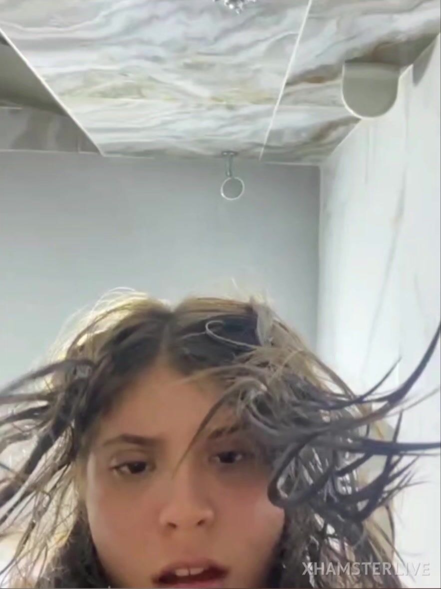 _Alice_1 Squirt in Shower