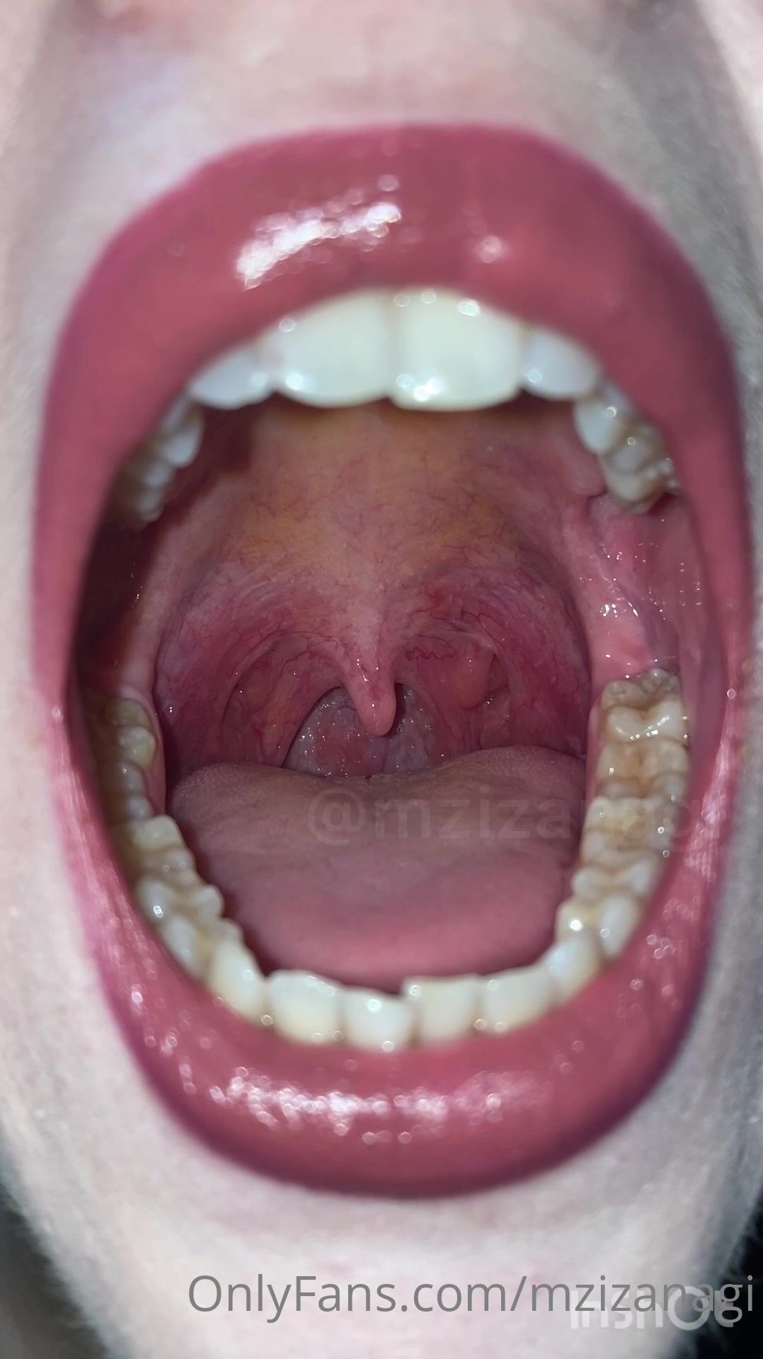 mzizanagi - lipstick mouth and throat close up uvula