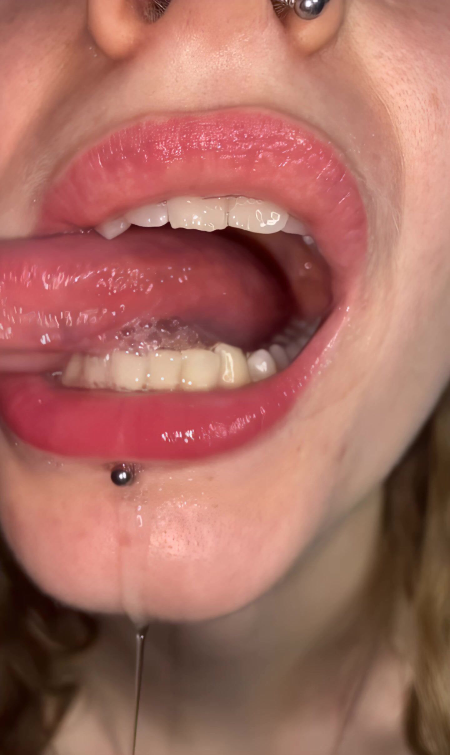 AvroraPeach666 spit mouth tour 4k