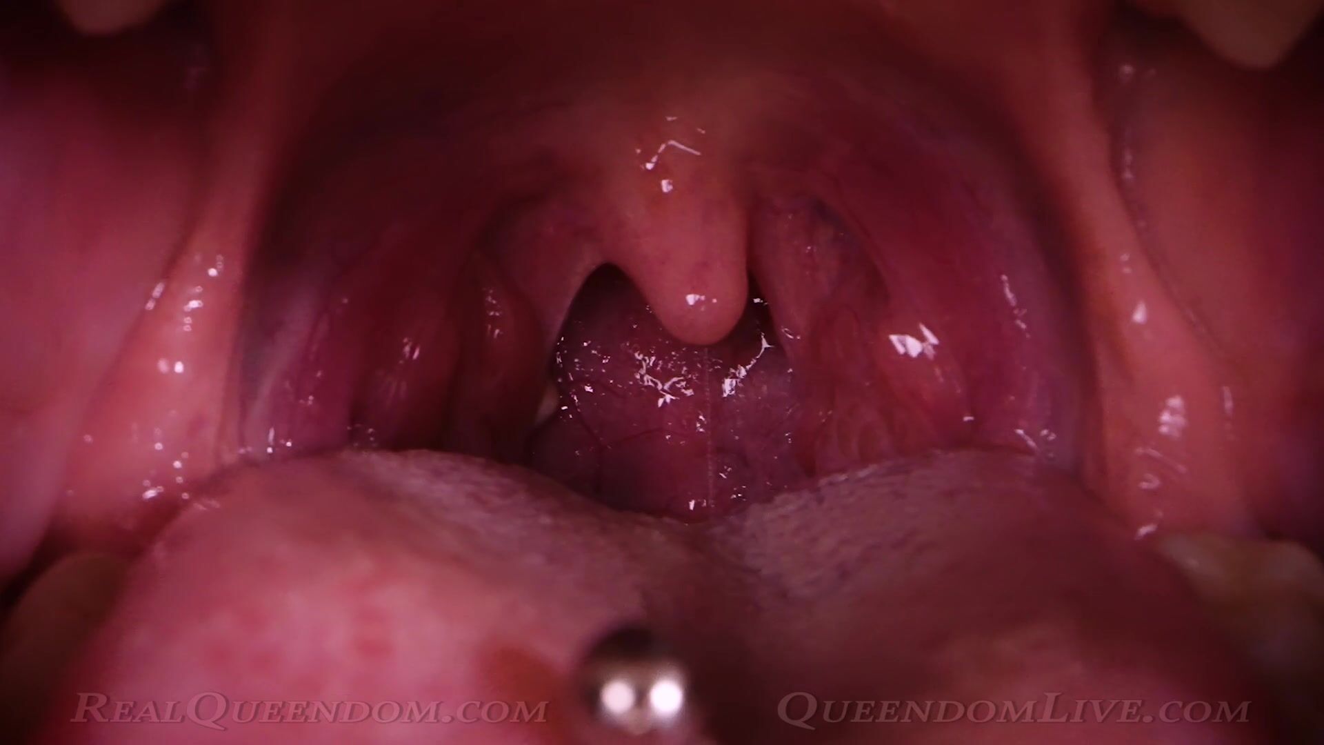 Mistress Oliva - giantess vore
