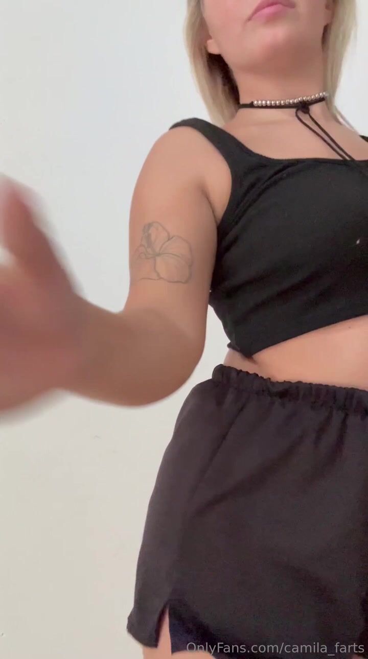 camila_farts black shorts farts