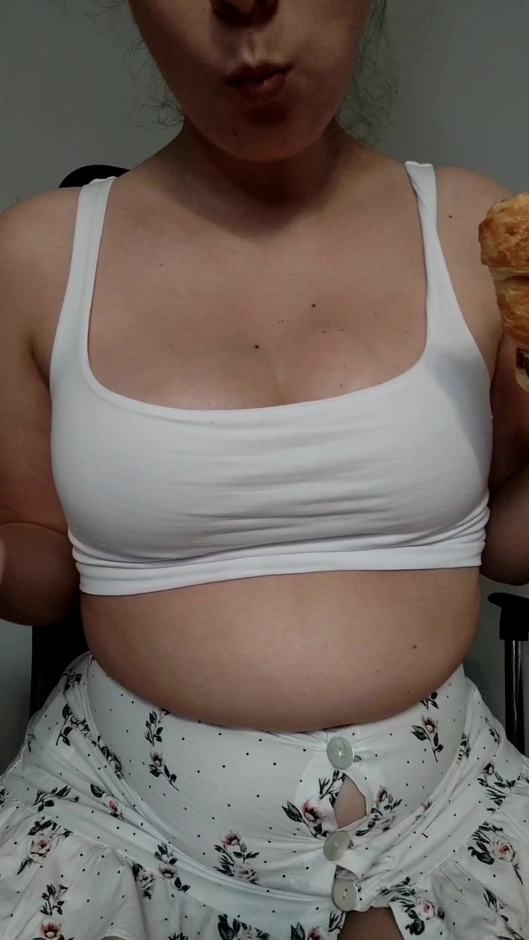 PolishPrincess - Belly Stuffing & Button Pop