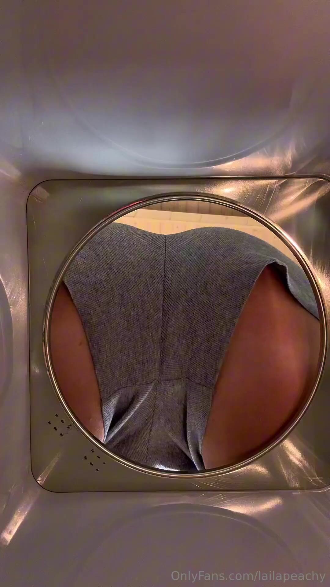 lailapeachy box farts