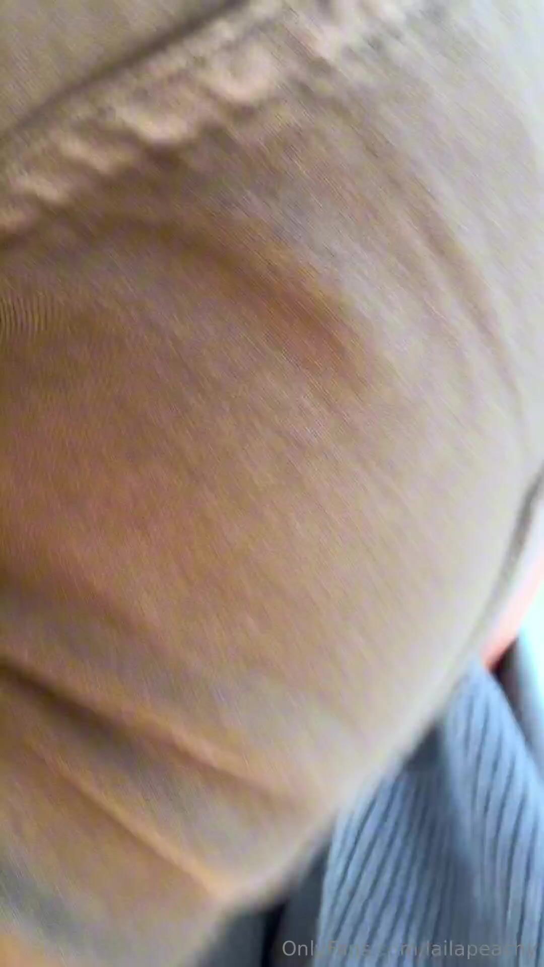 lailapeachy jean farts