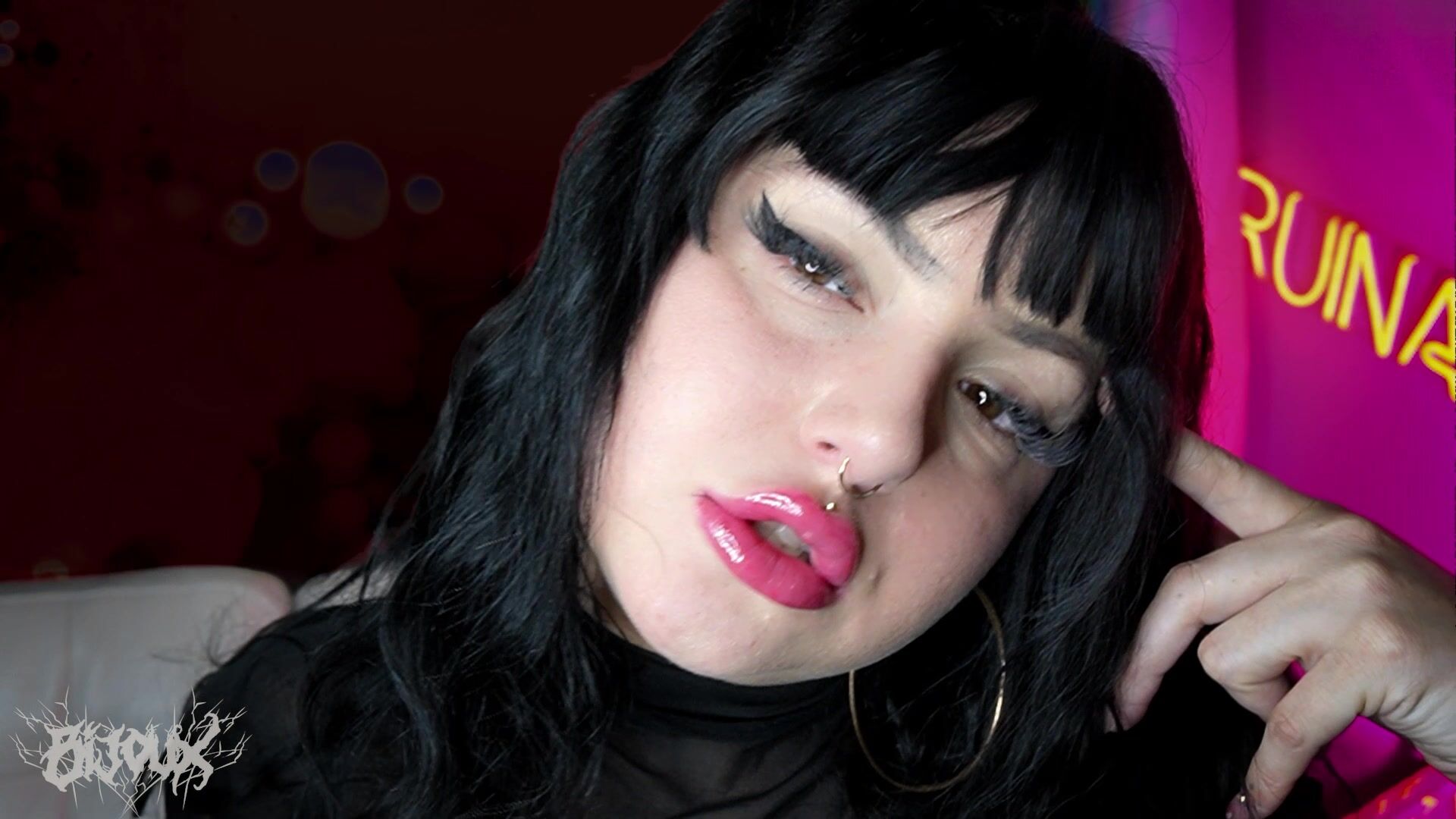 Mistress Bijoux - Alone and high
