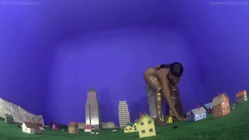 Giantess Yumtheboss  2