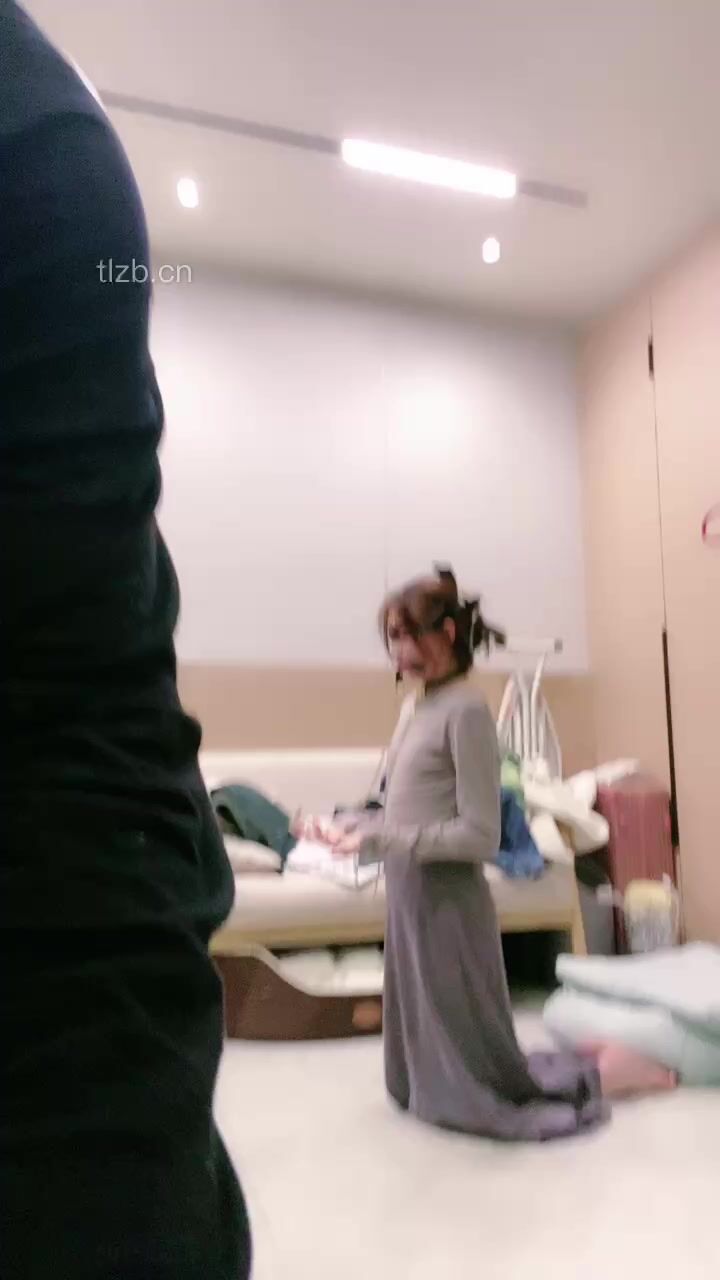 [Little Lamb] Scissor Legs to Twist the Female Slave