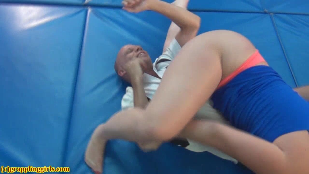 Grapplinggirls - The Power Of The Booty