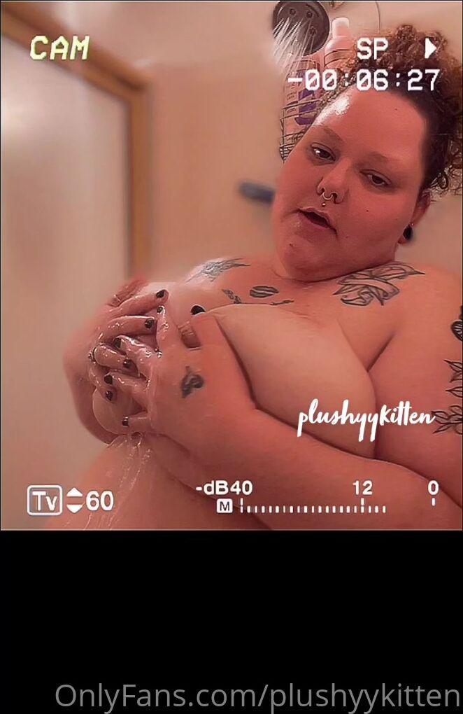 plushyykitten