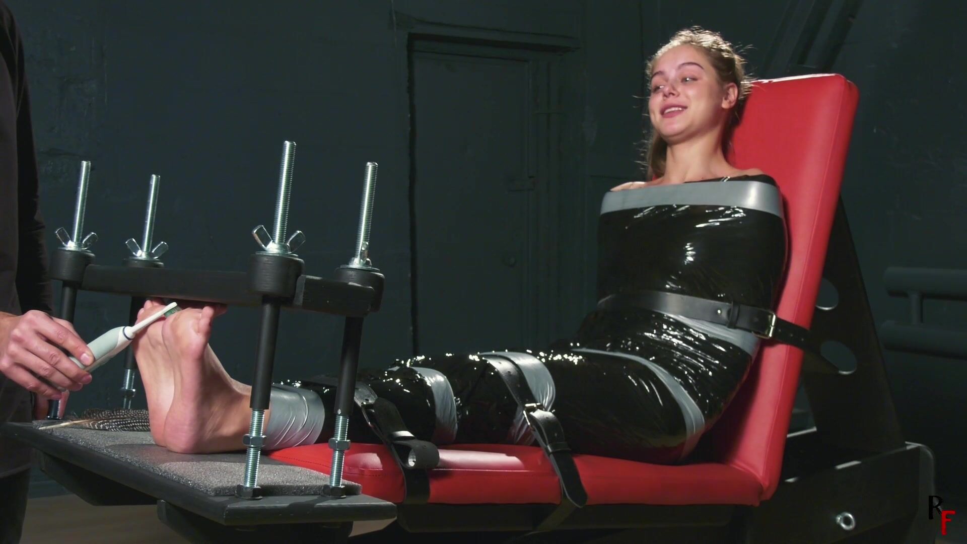 Leya in Black Film Mummification - Bare Feet Tickling in Toe-Pressing Device