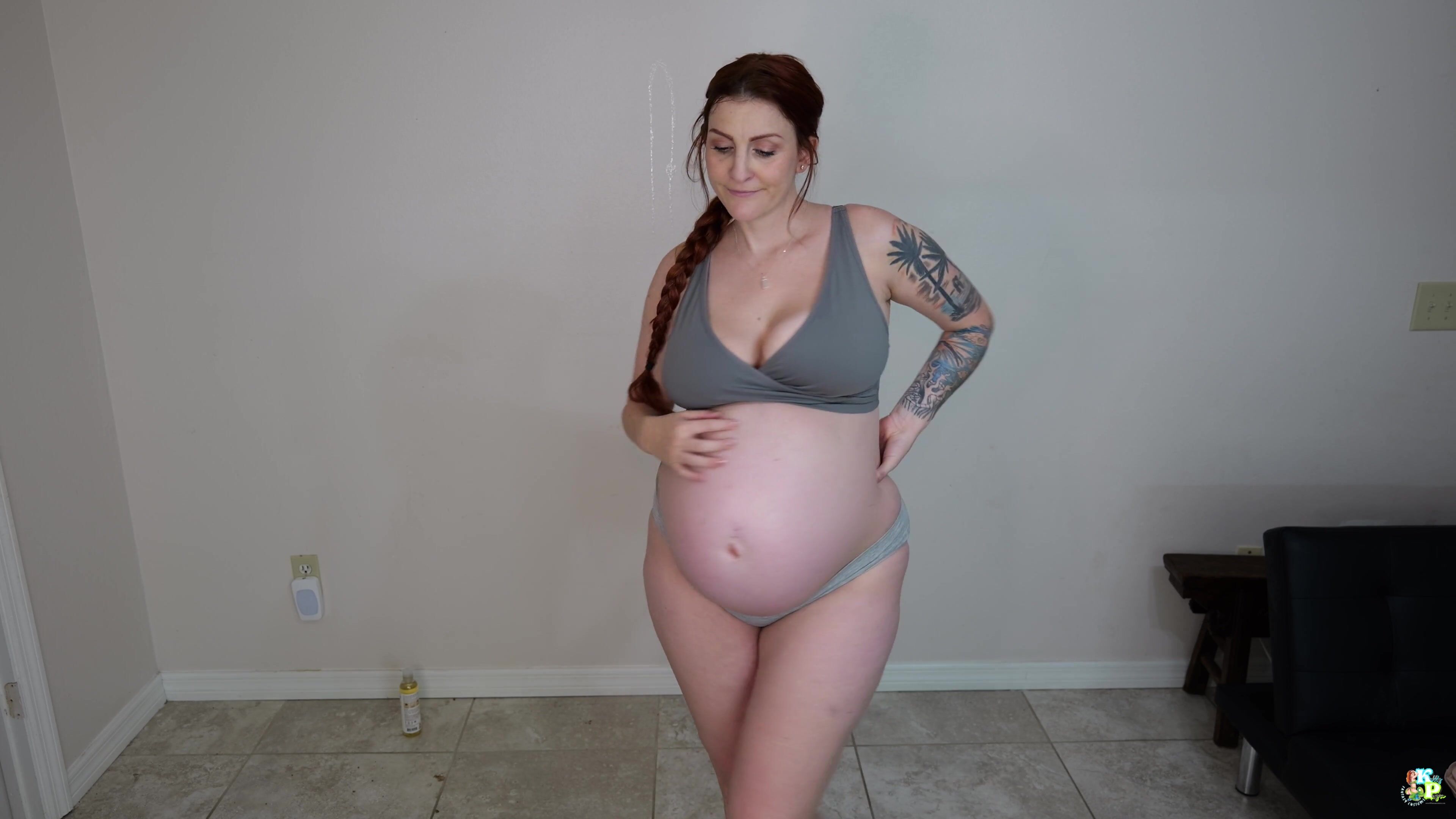 Kelly Payne - 38 weeks pregnant and Feeling Huge SFW