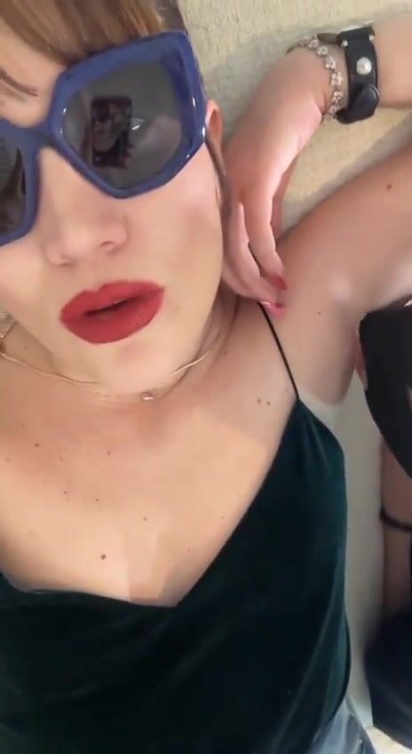 Goddess armpit licking