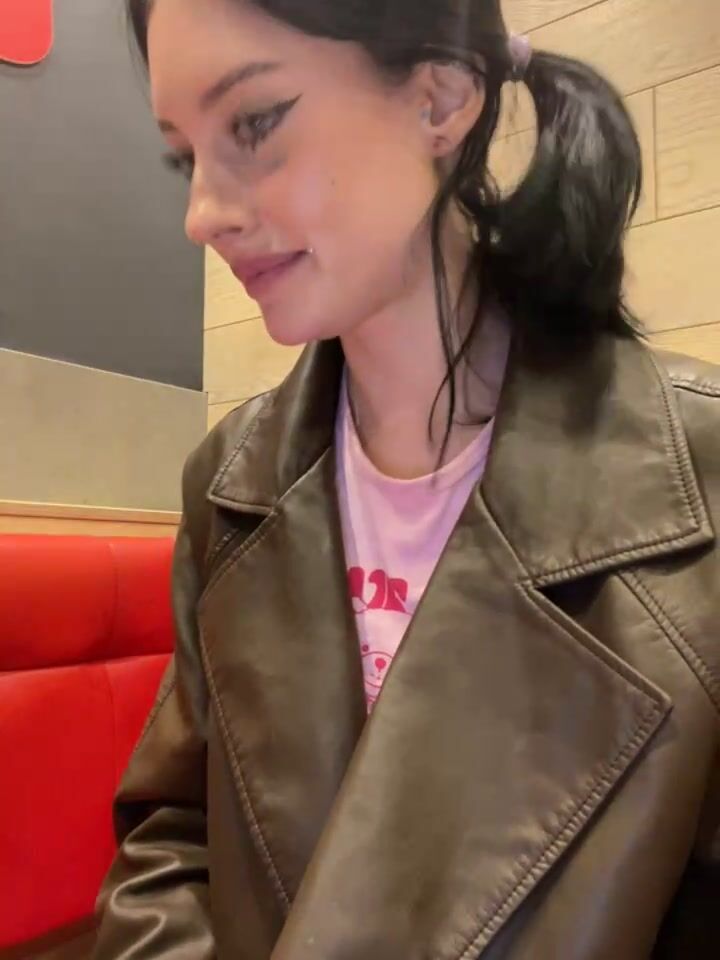 Melissa_crazy-2025-06-01