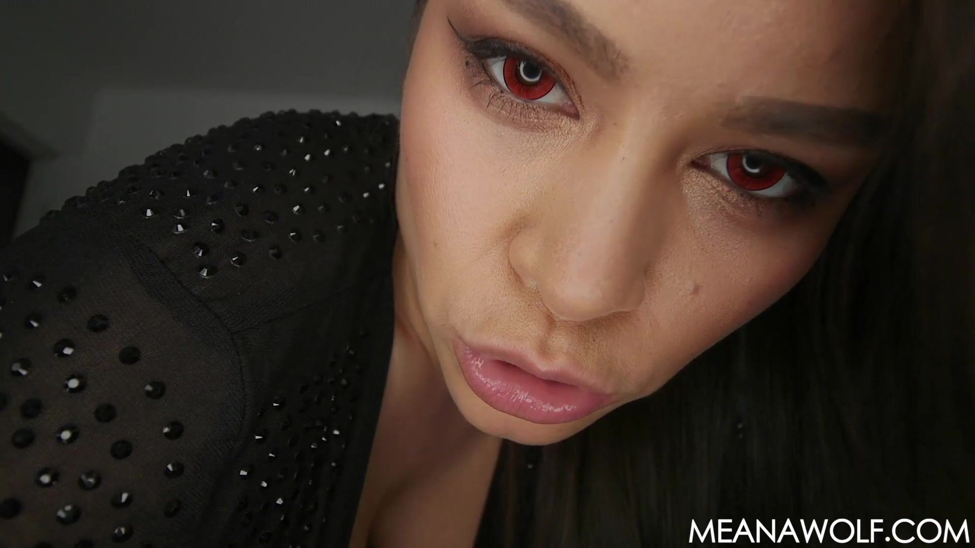 Meana Wolf
