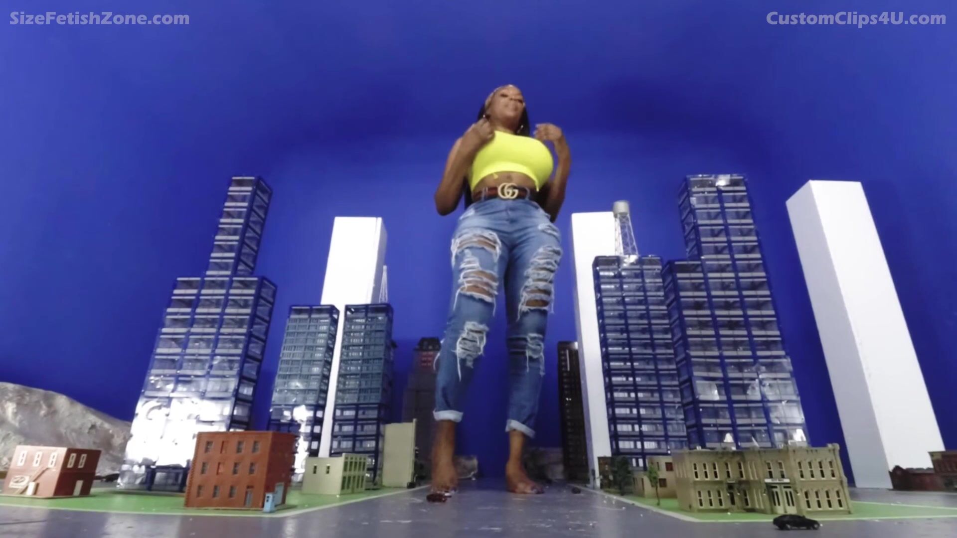 black giantess(yum the boss)