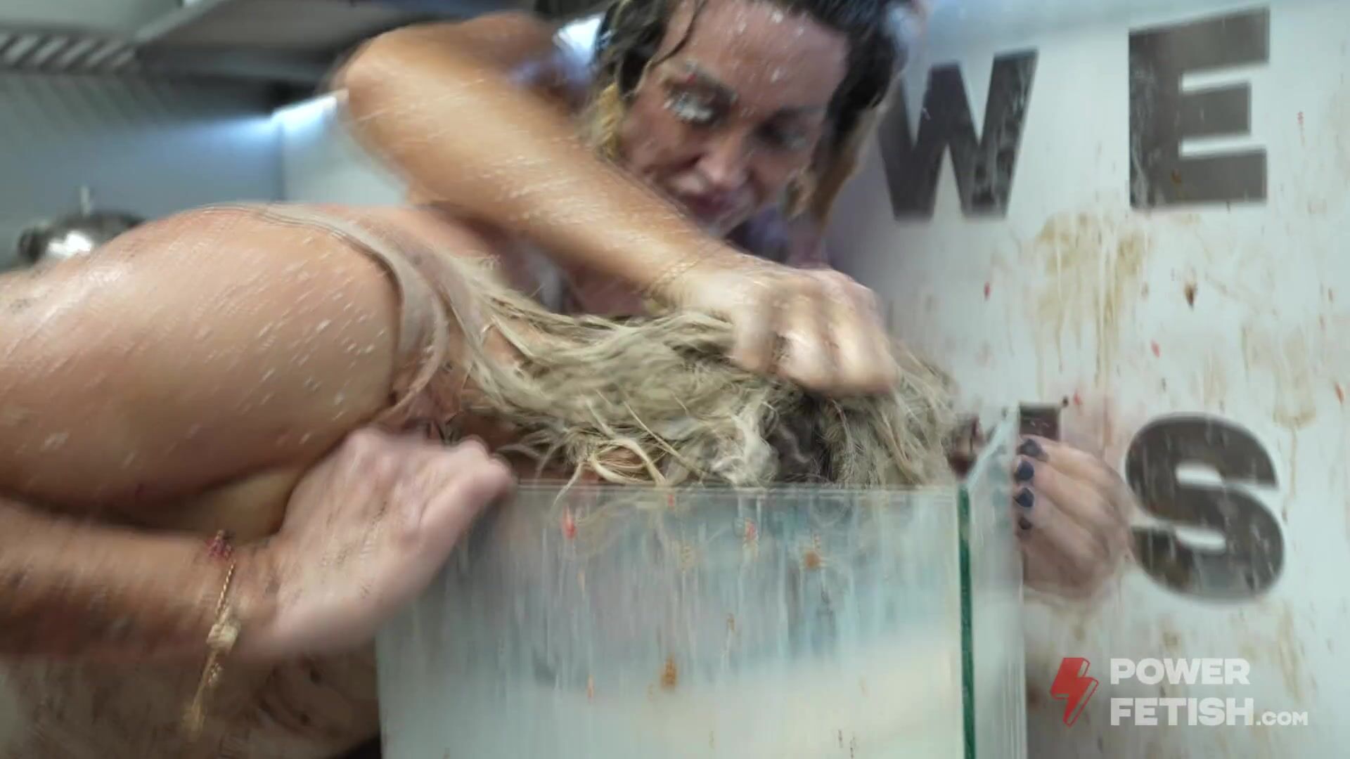 AUBREY BLACK & BRITTANY BARDOT DIVING IN MILK