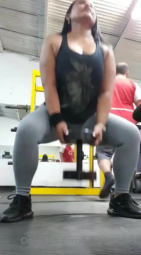 saramartinez 17 11 2020 Gym no panty xxx onlyfans porn