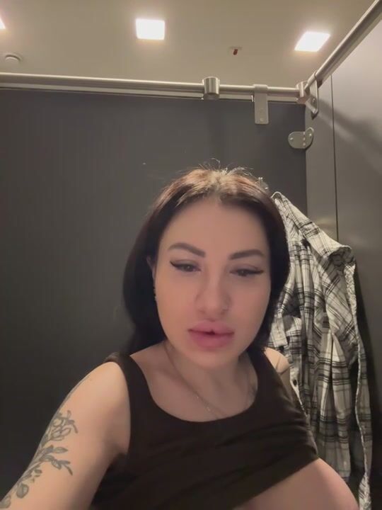 Fake tits Wet__Bunny shows boobs in bathroom