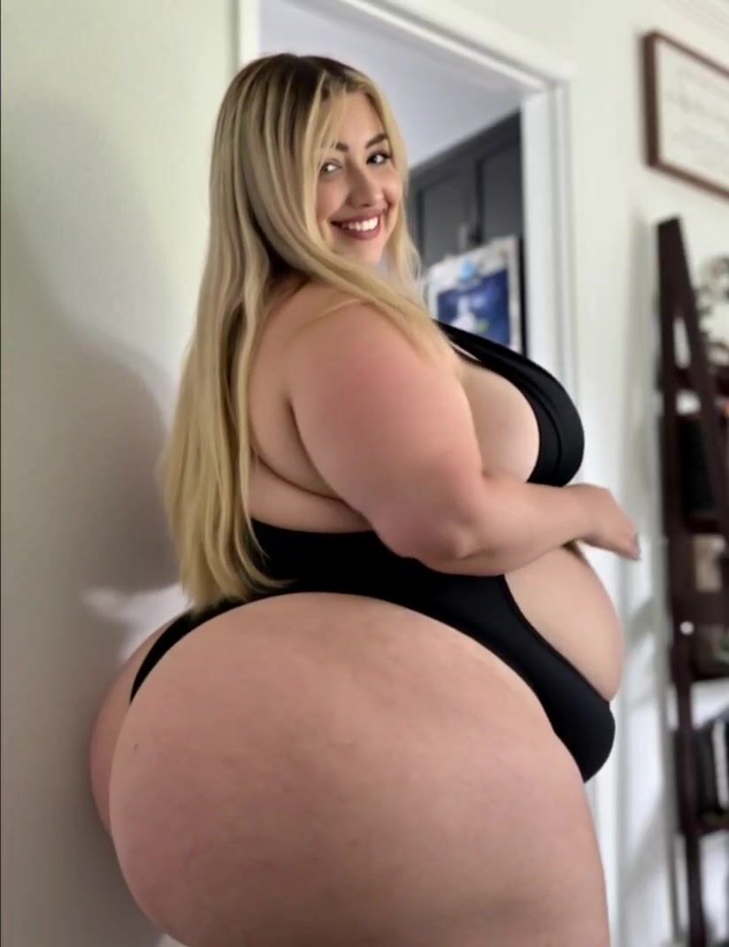 Candi kayn what if she weighs 400 pounds