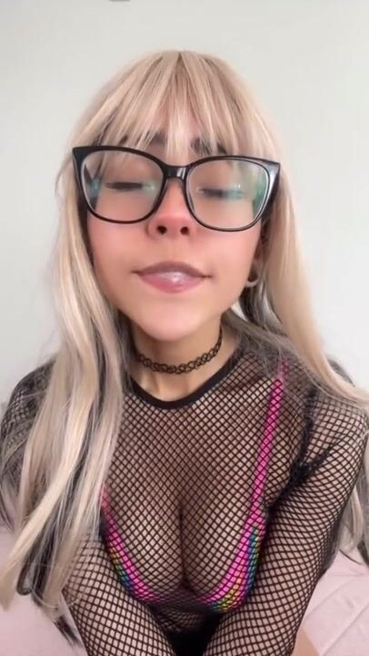 unknown ahegao gooner girl