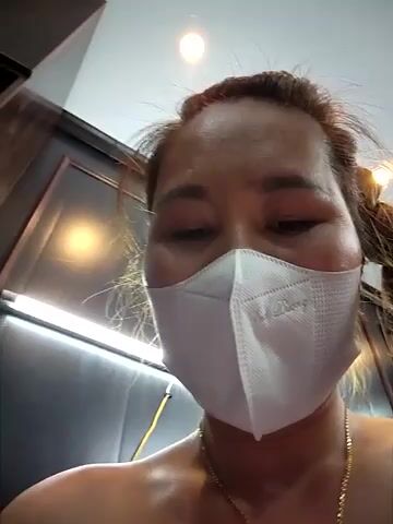 viet nam girls gloves massage live show