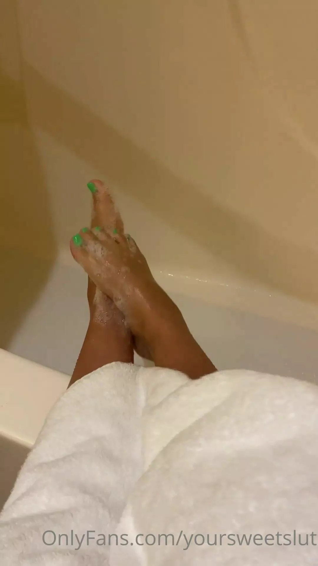 Yourfeetsweetie Just a little foot play for you xxx onlyfans porn