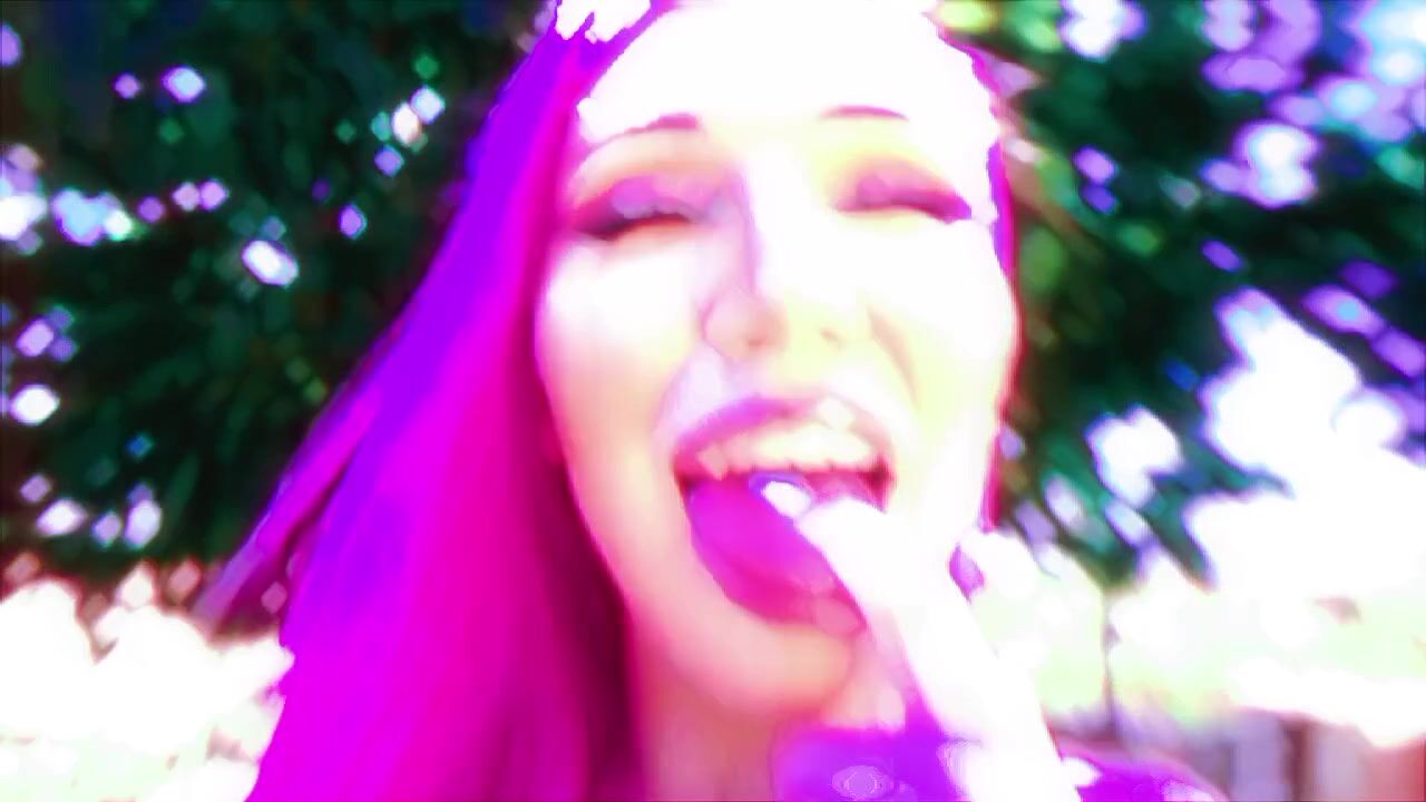 Lily Lou PMV