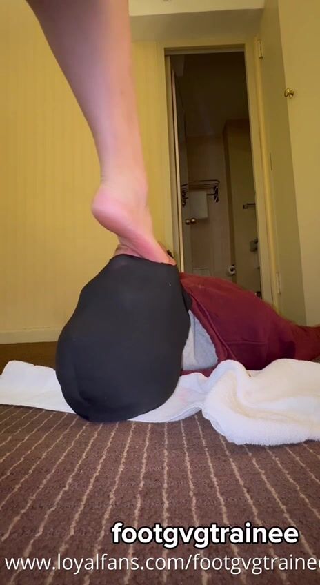footgvgtrainee feet gagging