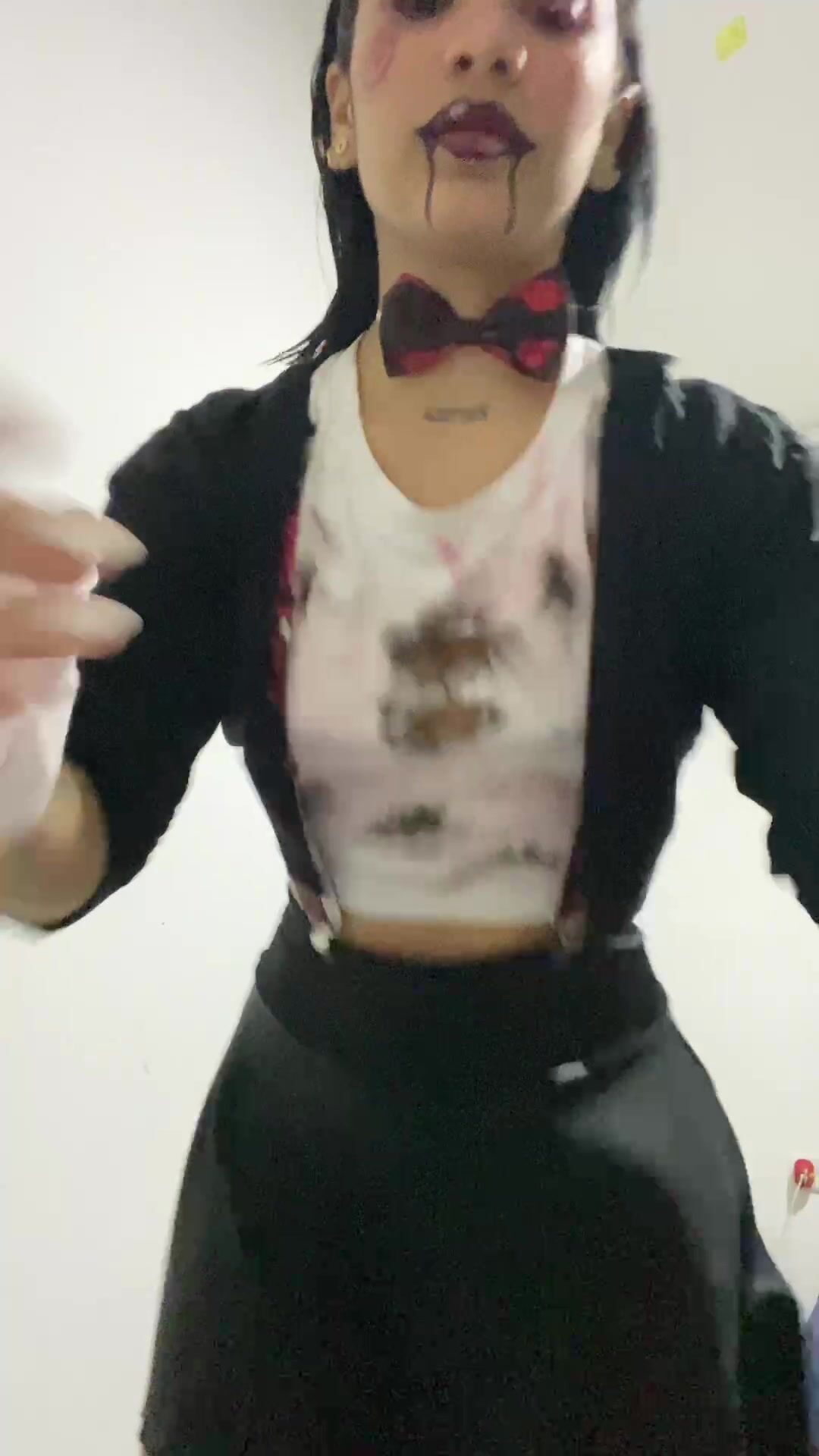 Bella